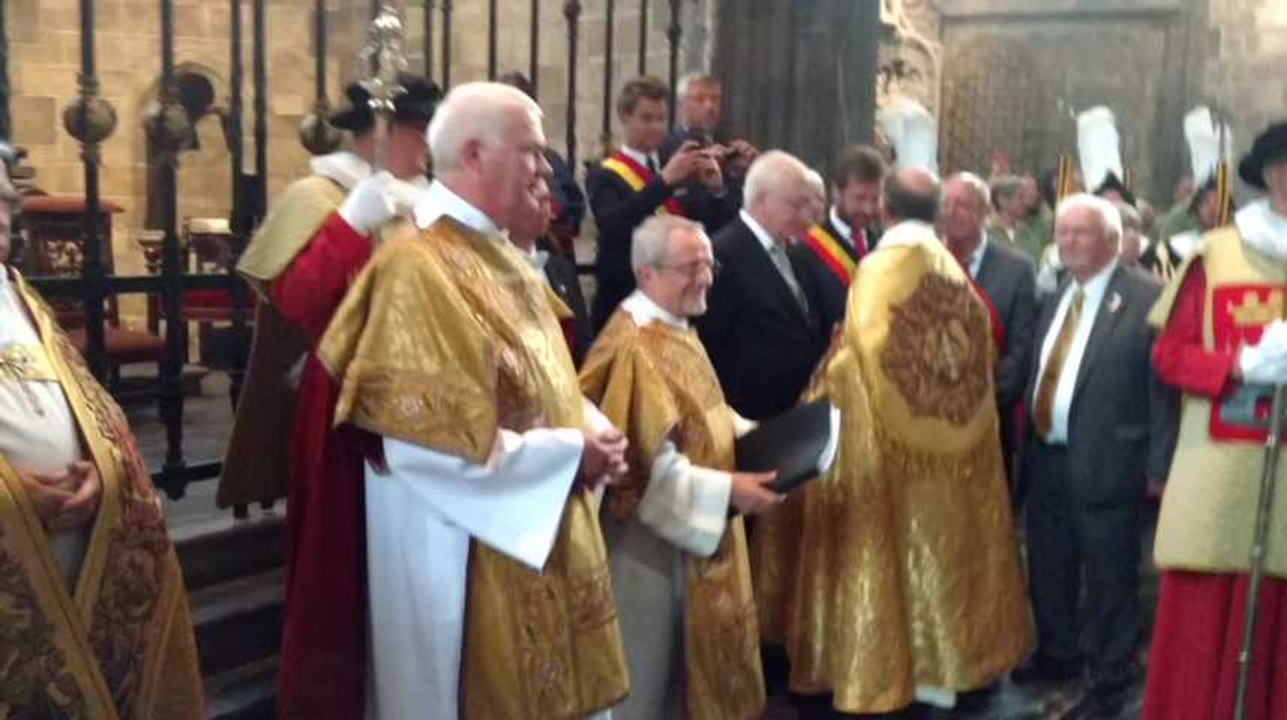 Ducasse de Mons c'est fini la chasse de Sainte Waudru est remontée.Ein v'là co pour iein an.Video Eric Ghislainn.