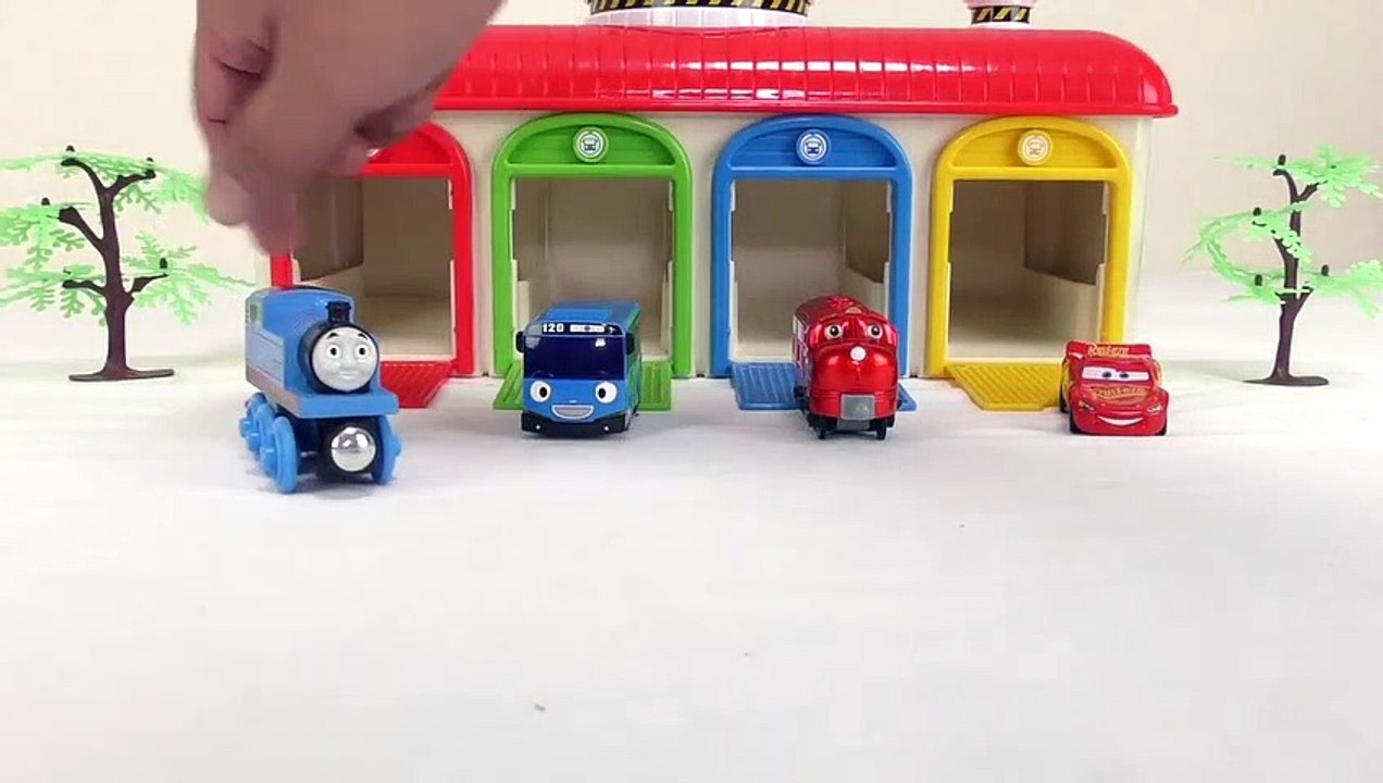 Tayo the Little Bus Garage Insect Toy Lizard Monster Thomas Chuggington Disney Cars