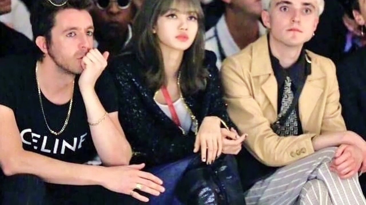 OUR BEAUTIFUL BLACKPINK LISA IN PARIS