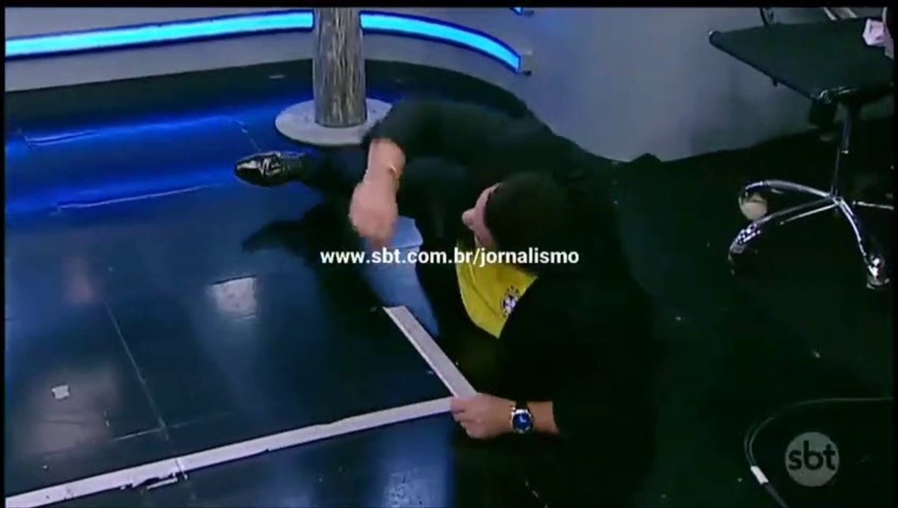 Encerramento Primeiro Impacto (06/07/2018) - Marcão faz homenagem a (queda de) Neymar | SBT 2018