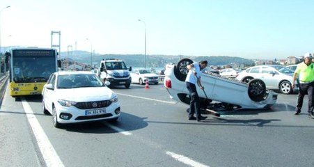 Son dakika! 15 Temmuz Şehitler Köprüsü'nde otomobil takla attı! Trafik kilitlendi