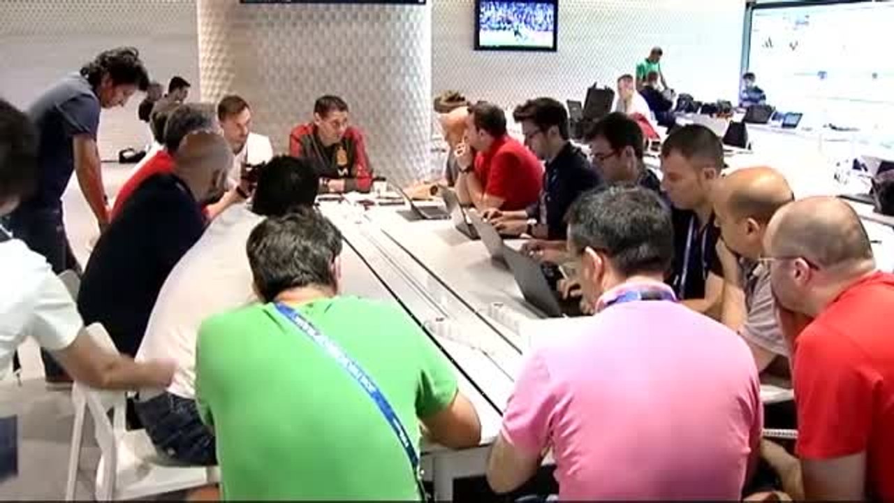 Fernando Hierro: "A De Gea le veo muy tranquilo, tiene toda nuestra confianza"