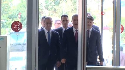 Milli Savunma Bakanı Hulusi Akar, MHP Genel Merkezine geldi