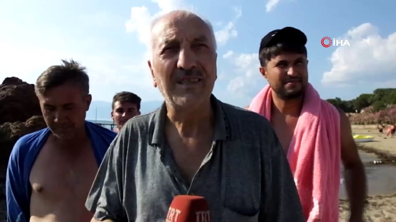 Burhaniye Ören plajındaki Deniz Kızı Heykeli ilgi odağı oldu