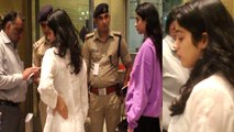 Jhanvi Kapoor stopped by security guard at Mumbai airport after Deepika Padukone | FilmiBeat
