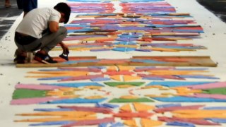 Carpets of colored salt