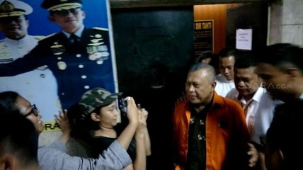 Eggi Sudjana Semringah Keluar dari Tahanan