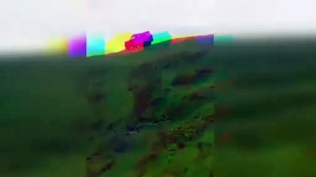 Leur randonnée en 4×4 à la montagne se termine mal, très très mal...