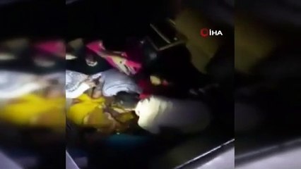 Yolcu treni nehre düştü