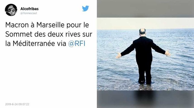 À Marseille, Emmanuel Macron dément vouloir choisir son candidat aux municipales