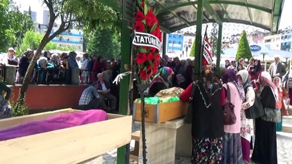 Otomobilin çarptığı anne ve kızı toprağa verildi - ORDU