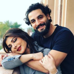 أصالة نصري برفقة شقيقها الوسيم