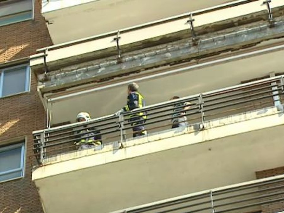 Fallece un joven de 28 años tras el desprendimiento de una cornisa en Madrid