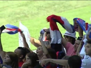 La afición 'tica' arropa a Keylor Navas en su presentación