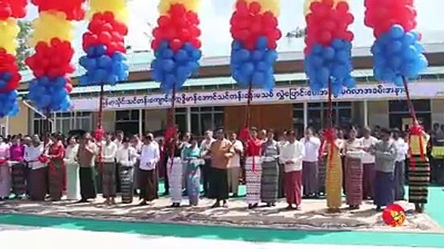 Shwe Taung Foundation မွ ျမန္မာ့သိုုင္းသင္တန္းေက်ာင္း ေဆာက္လုုပ္လွဴဒါန္း (ရုုပ္/သံ)