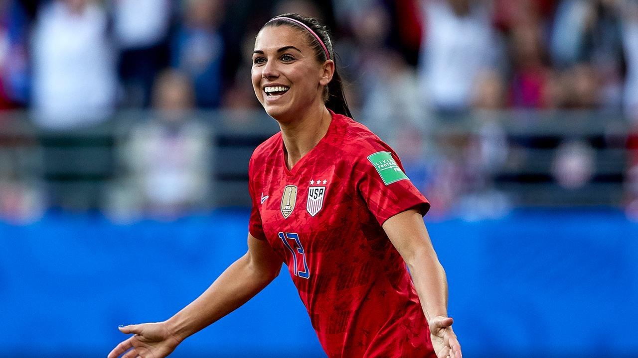 Mia Hamm: USWNT Forwards "Want to Rip Teams Apart"