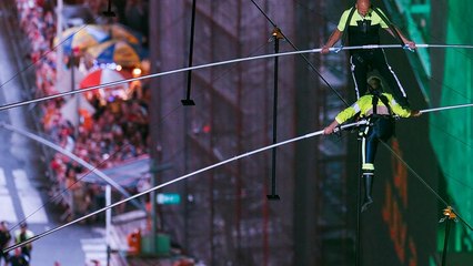 Times Square sur un fil : nouvelle performance de Lijana et Nik Wallenda