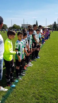 PRESENTATION DES JOUEURS POUR LA VICTOIRE DES U13 AU TOURNOI DE ST LYS.