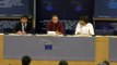 Pablo Iglesias convoca una reunión de urgencia para pedir el fin de los desahucios