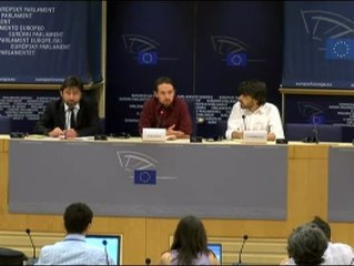 Pablo Iglesias convoca una reunión de urgencia para pedir el fin de los desahucios