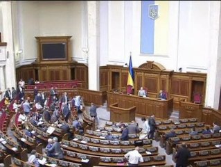La tensión en Ucrania se traslada al Parlamento