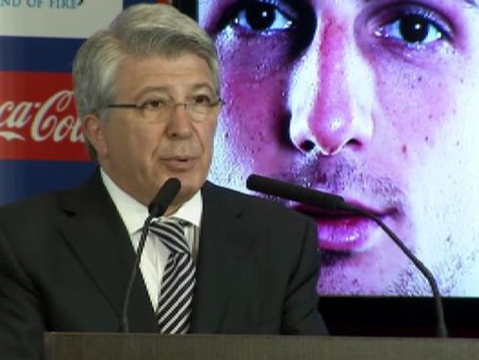 Cerezo: "OBlak tiene todo lo que un equipo puede pedir a un futbolista"