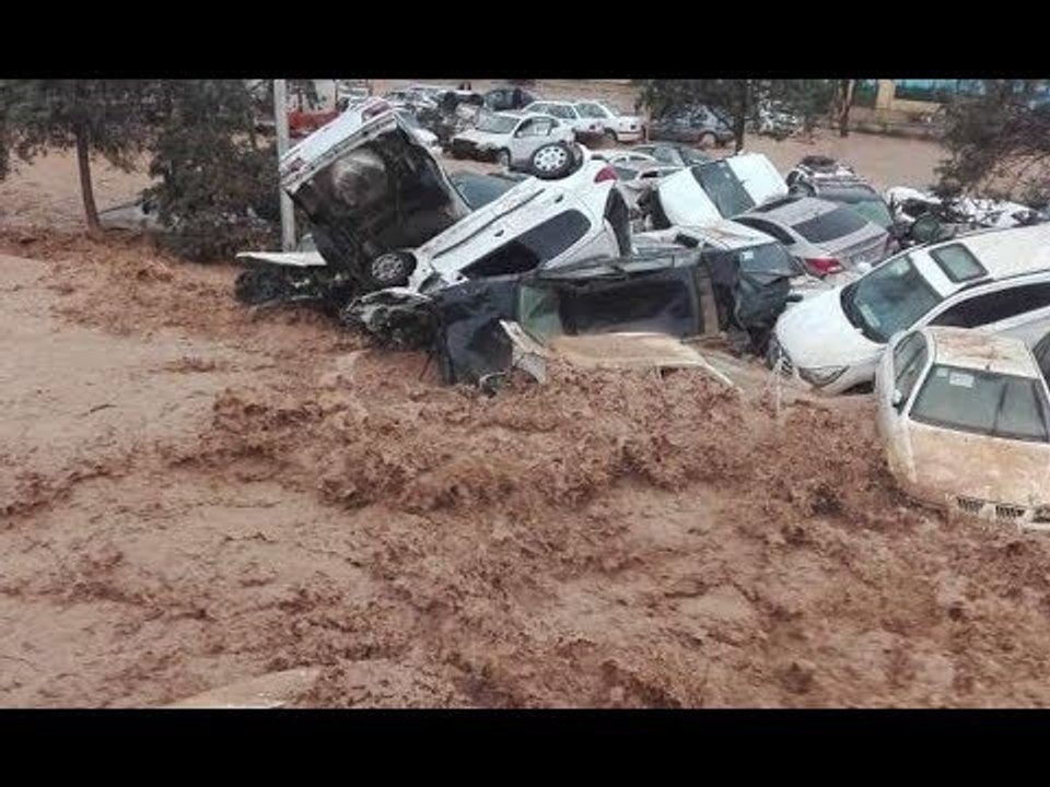 فيضانات تاريخية في إيران وفوقها زلزال بقوة 5 در...