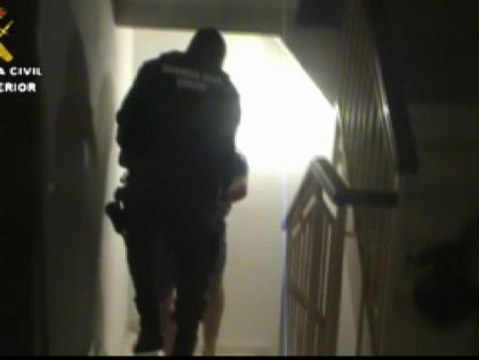 Desarticulada una banda dedicada al robo y tráfico de vehículos de lujo