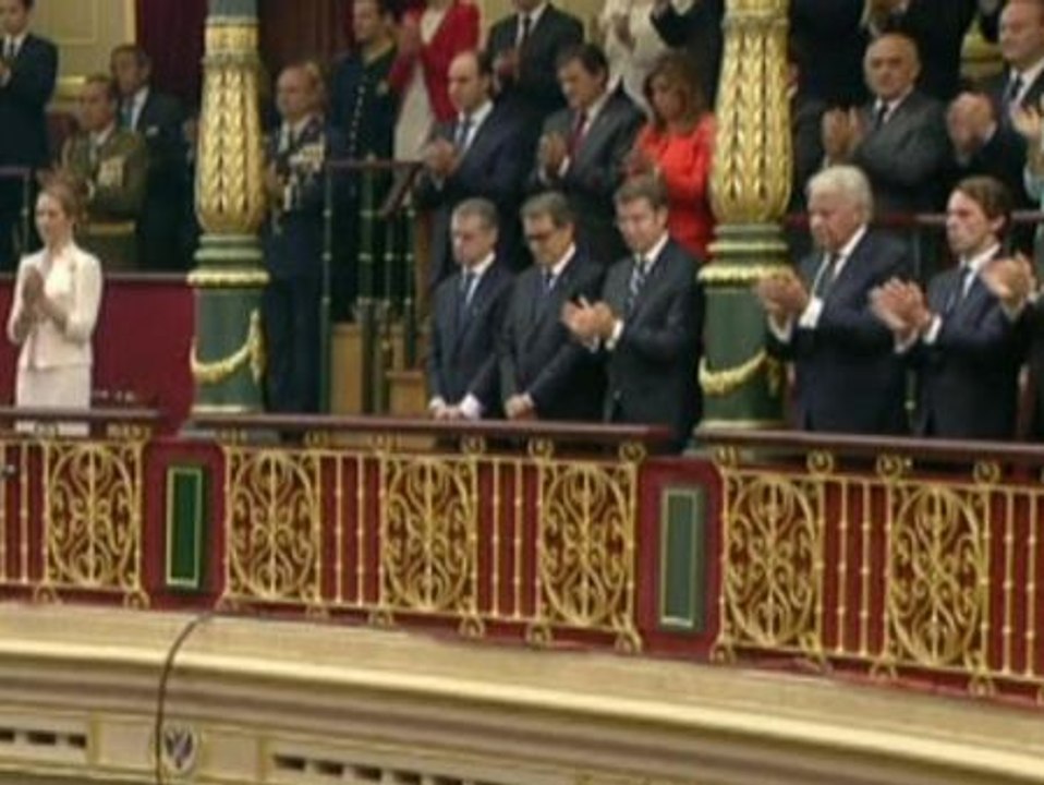 Urkullu y Mas no aplauden a Felipe VI a su llegada al Congreso