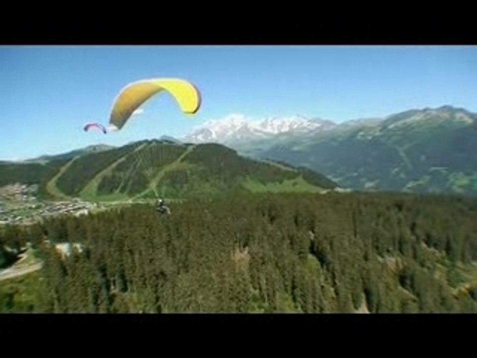 Vol biplace baptêmes parapente - Les Volatiles Les Saisies.