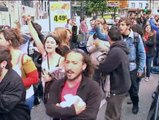 Cientos de personas se manifiestan en Oviedo en contra del desalojo de La Madreña