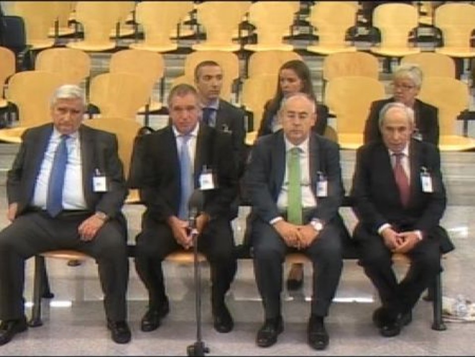 Los exdirectivos de Caixa Penedés se libran de la cárcel al devolver el dinero y declararse arrepentidos