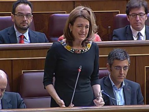 Soraya Rodríguez: En esta España si quieren comer acuden al Banco de Alimentos