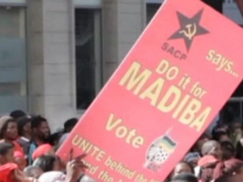 Miles de sudafricanos se manifiestan contra el partido opositor