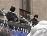 Los separatistas prorrusos continúan ocupando edificios oficiales