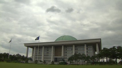 여야 '냉랭'..."새 협상은 착각" vs "넓은 마음으로" / YTN