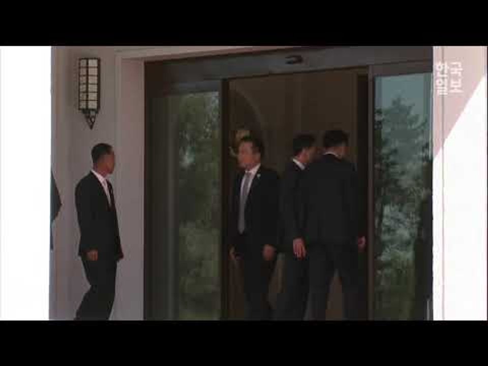 [2018 평양 남북정상회담] 백화원에 도착한 문재인 대통령 부부