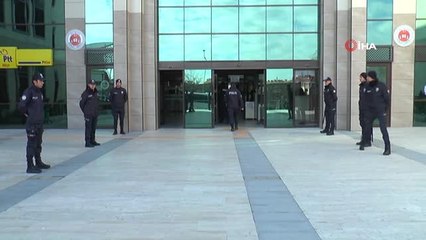 Hollanda'dan Nevşehir Adliyesi'ne gelen ve içinden toz çıkan zarf paniğe neden oldu