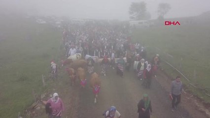 TRABZON'DA EN RENKLİ YAYLA GÖÇÜ