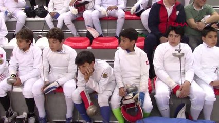 SPOR Eskrim Türkiye Şampiyonası Sivas'ta başladı