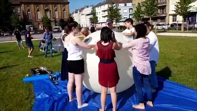 Thionville : lancement d'un ballon atmosphérique par des élèves scientifiques du lycée Charlemagne