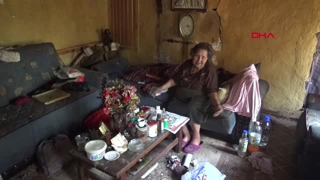 EDİRNE ÇATISI ÇÖKMEK ÜZERE OLAN EVDE YAŞAM MÜCADELESİ VERİYOR