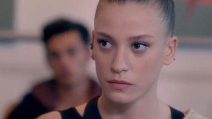 Serenay Sarıkaya isyan etti!