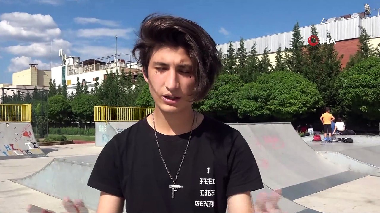 Uşaklı patenci gençler heyecan ve adrenalini bir arada yaşıyor