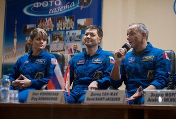 Trois astronautes redescendent sur Terre après six mois dans l'ISS