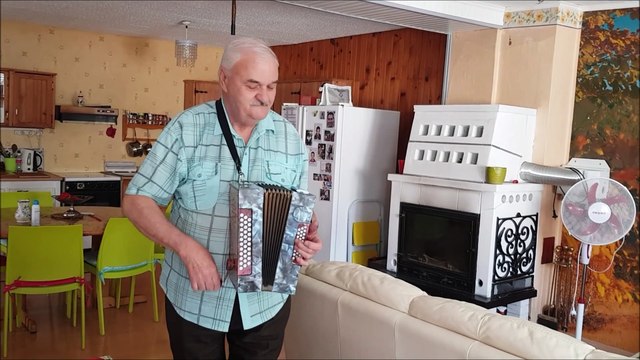 Yvan Bédé, l'inventeur très discret du Manidéon, un accordéon très particulier