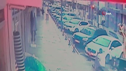 Polis dükkana giren kadını arıyor.