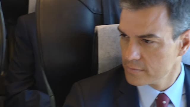 Iglesias amenaza a Sánchez con votar en contra en la investidura