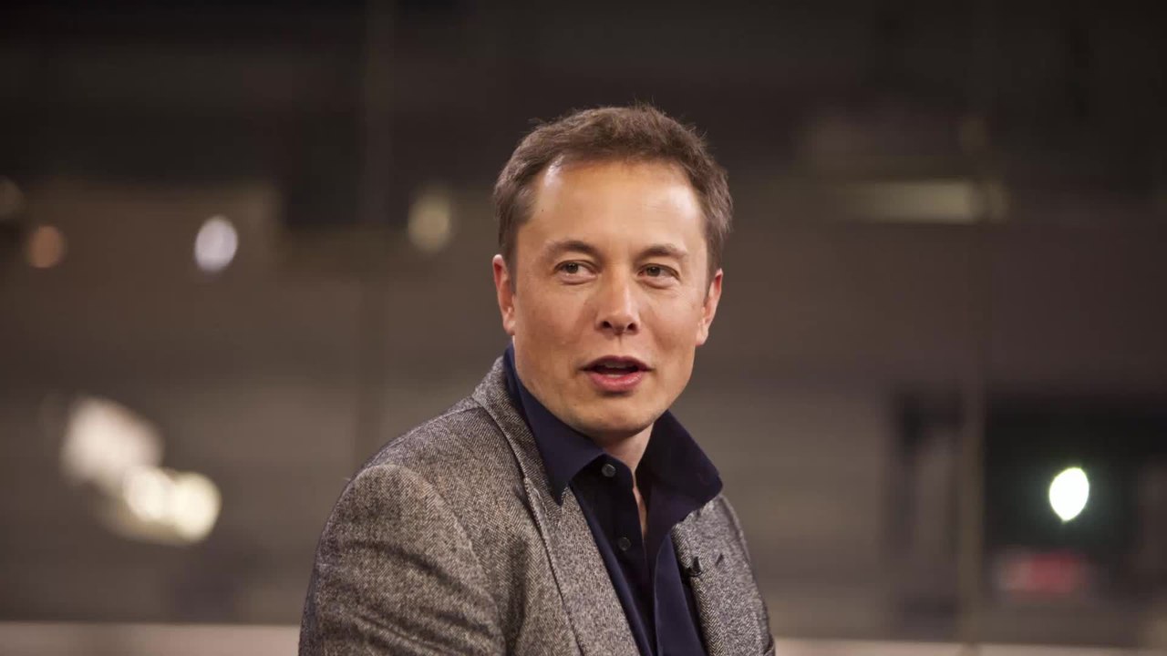 Elon Musk bewilders Twitter users with tweet about Mars