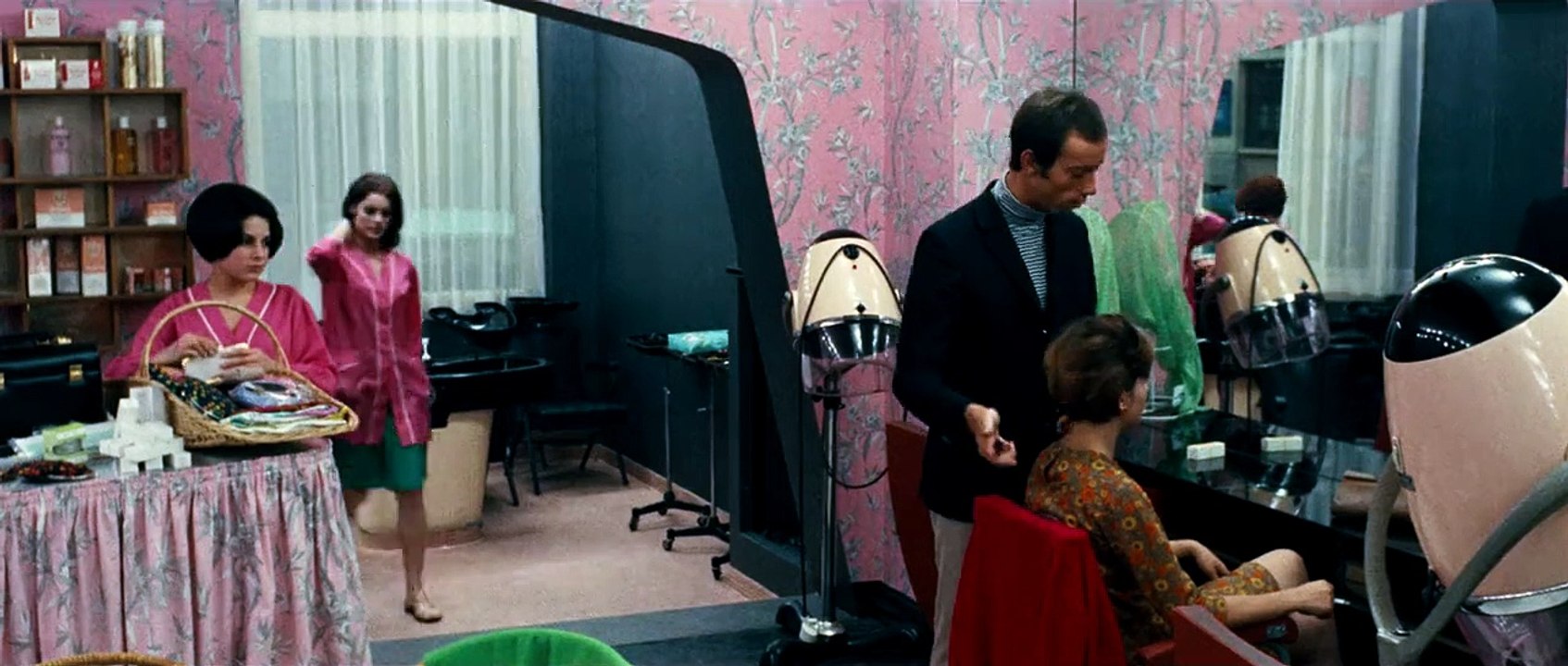 Deux ou trois choses que je sais d'elle Film